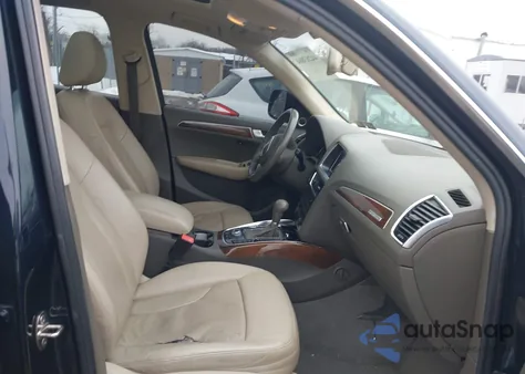 2010 Audi Q5 3.2 Premium из США, поврежденный, VIN WA1VKAFP3AA068986